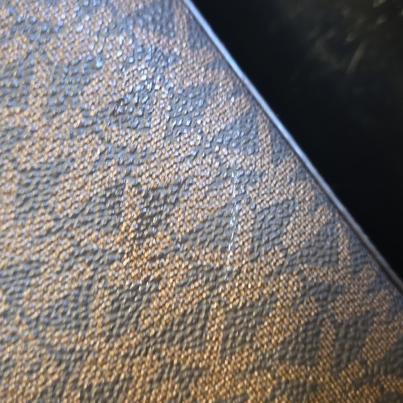 Authentic MICHAEL KORS Charlotte Large Logo and Leather Top-Zip Tote Bag - Picture 11 of 13